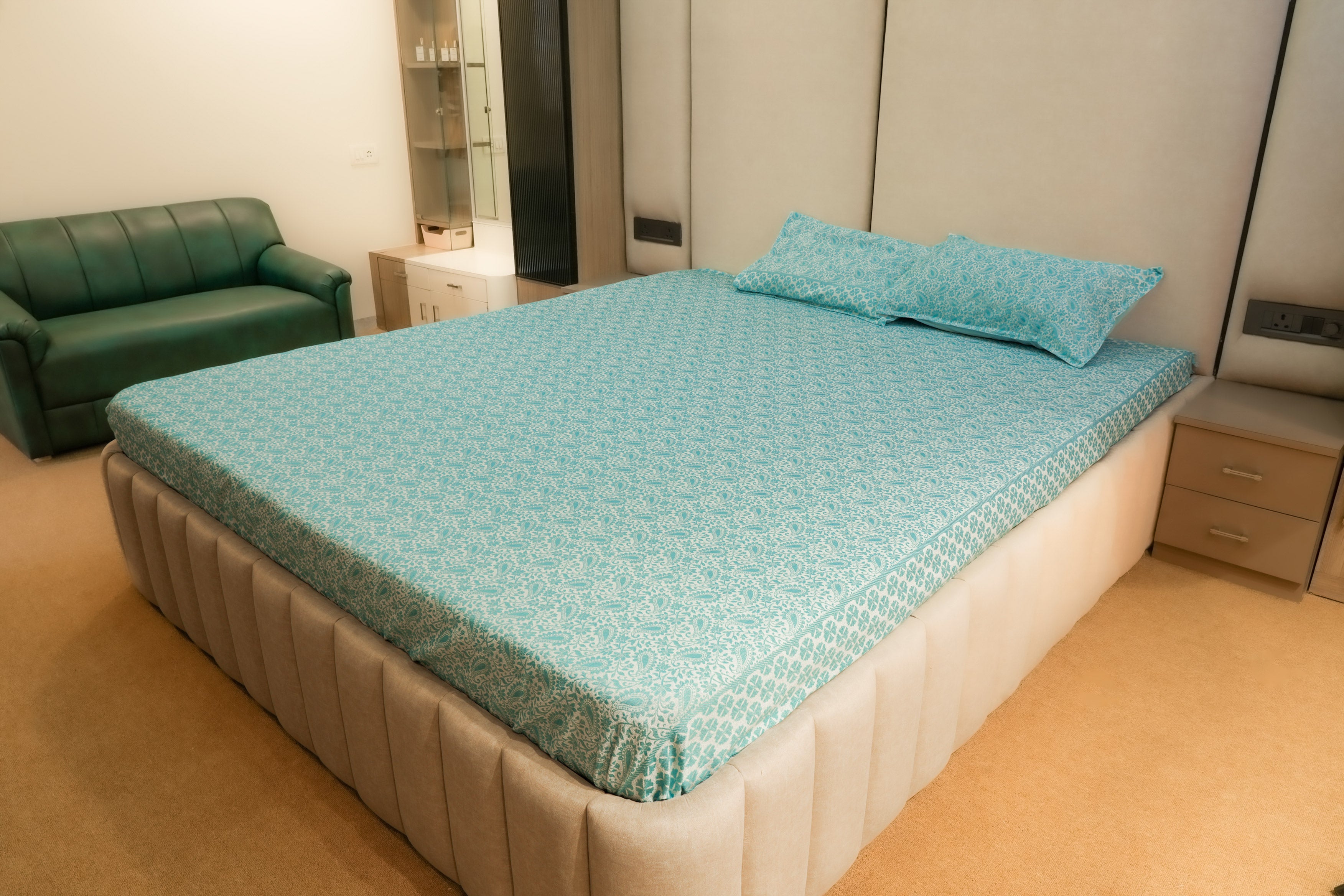 Himroo Mishroo Bedsheet - The Sky Mirage