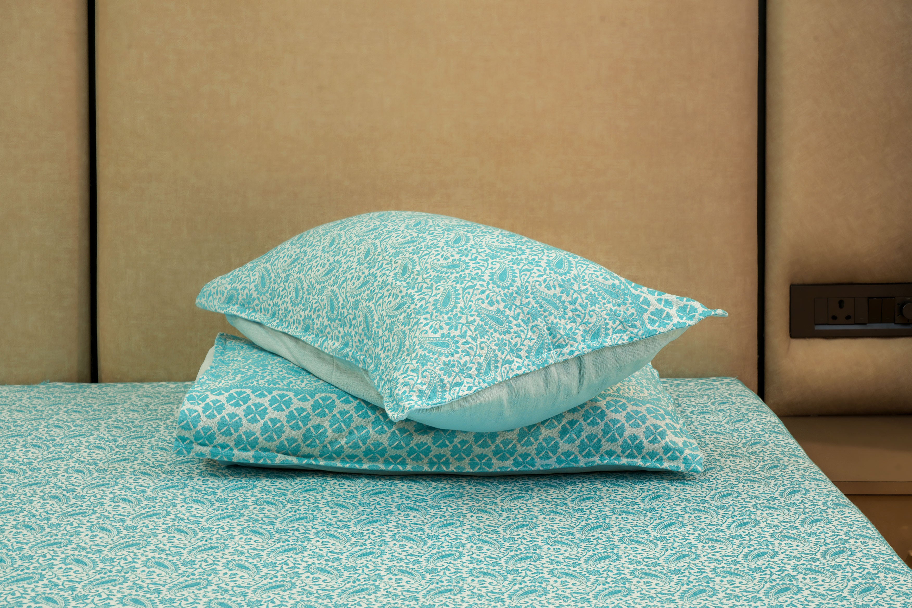 Himroo Mishroo Bedsheet - The Sky Mirage
