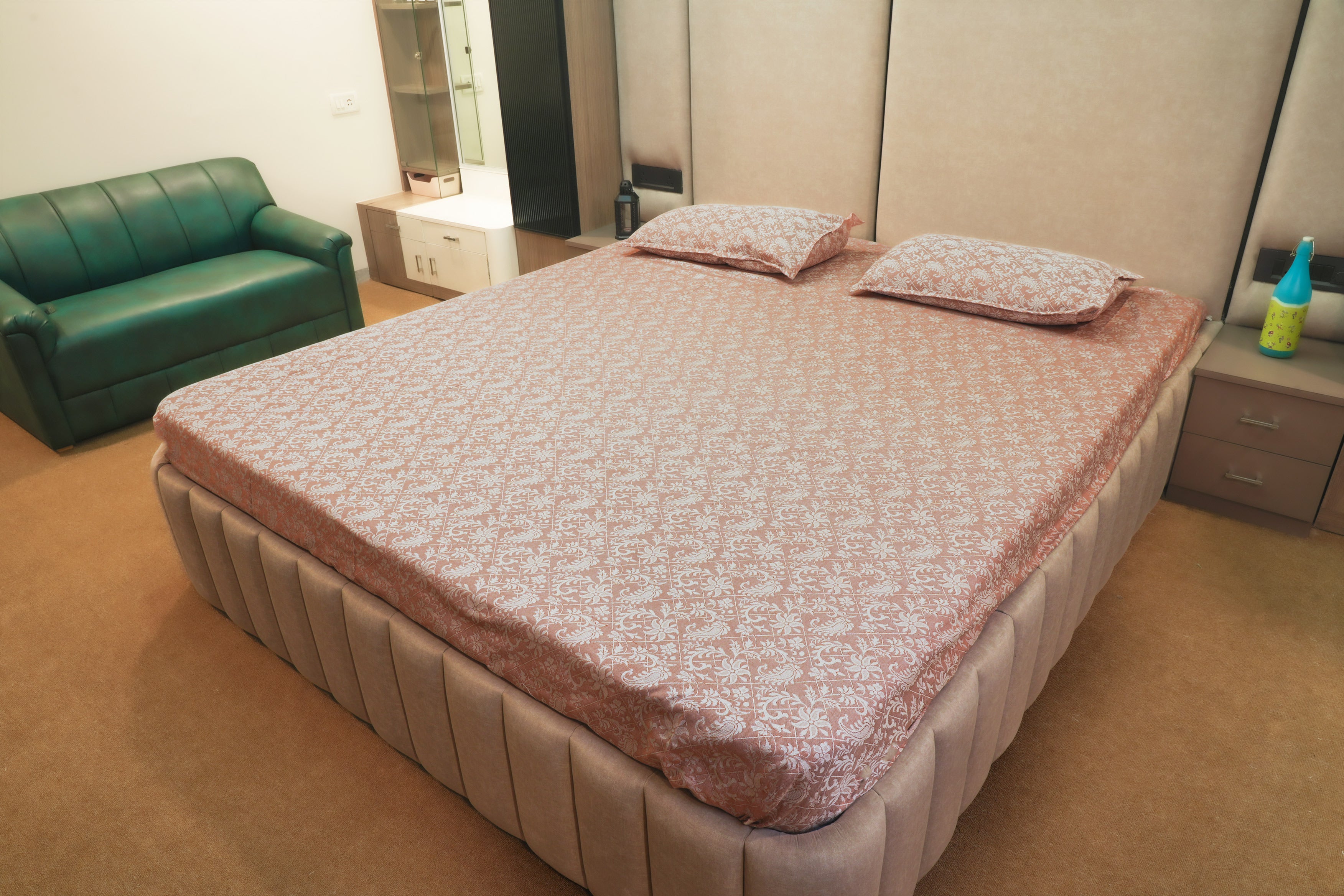 Himroo Staplon Bedsheet - The Cocoa Cloud