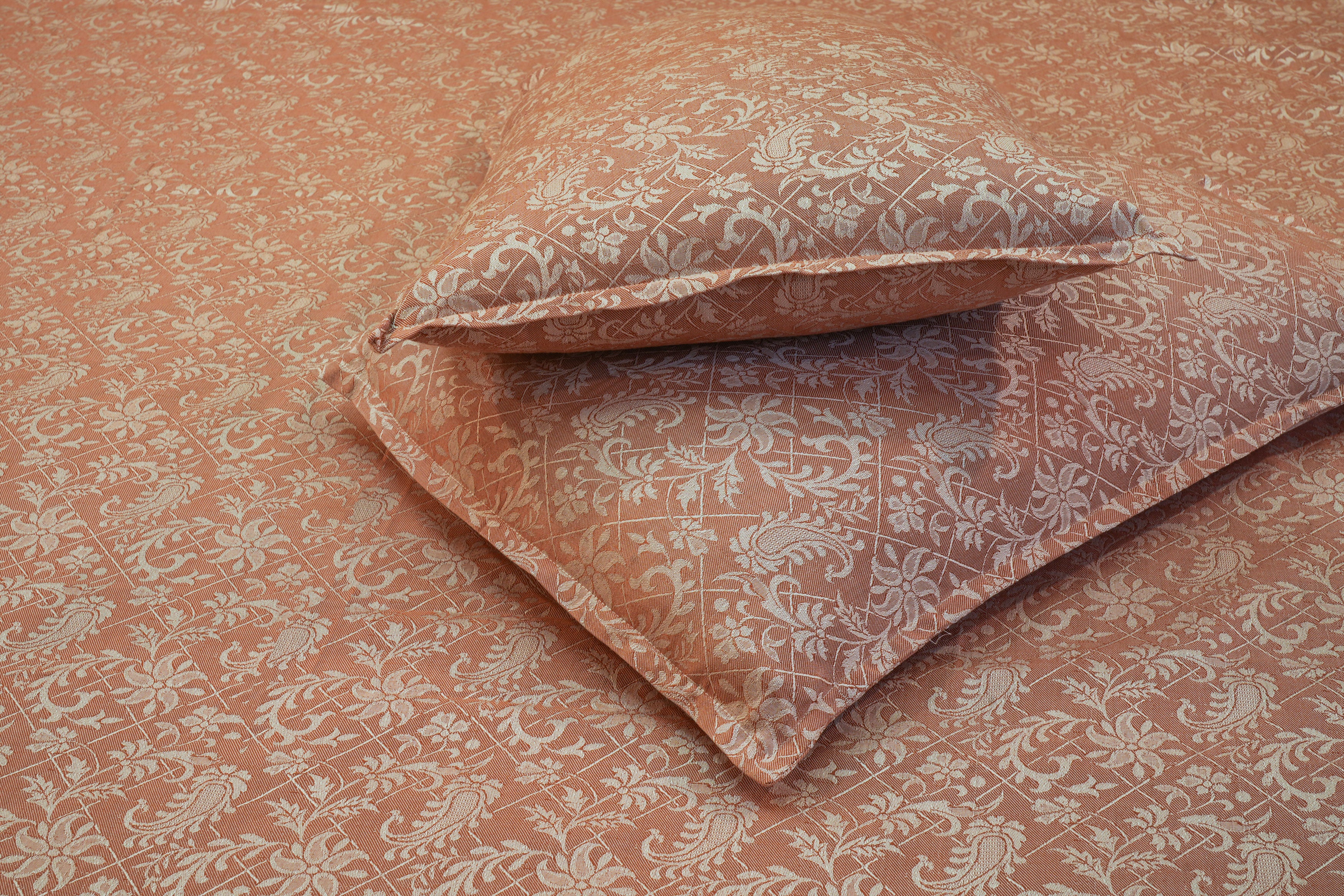 Himroo Staplon Bedsheet - The Cocoa Cloud