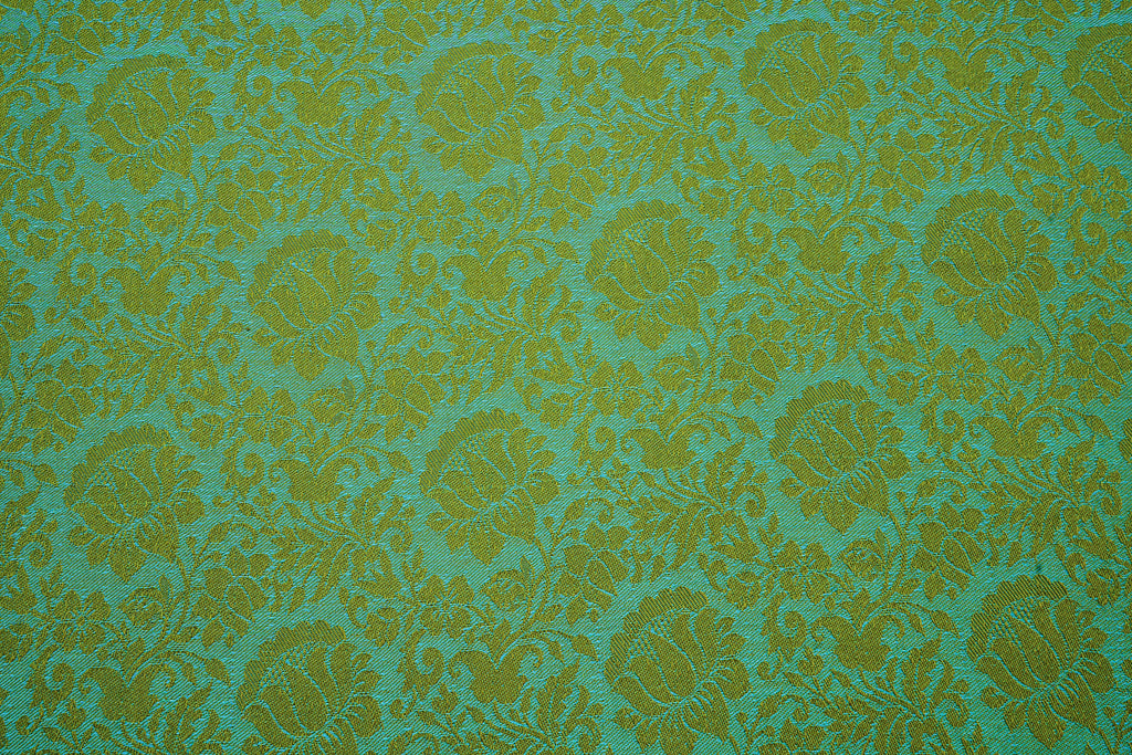 Himroo Sapphire Bedsheet - The Amber Meadow