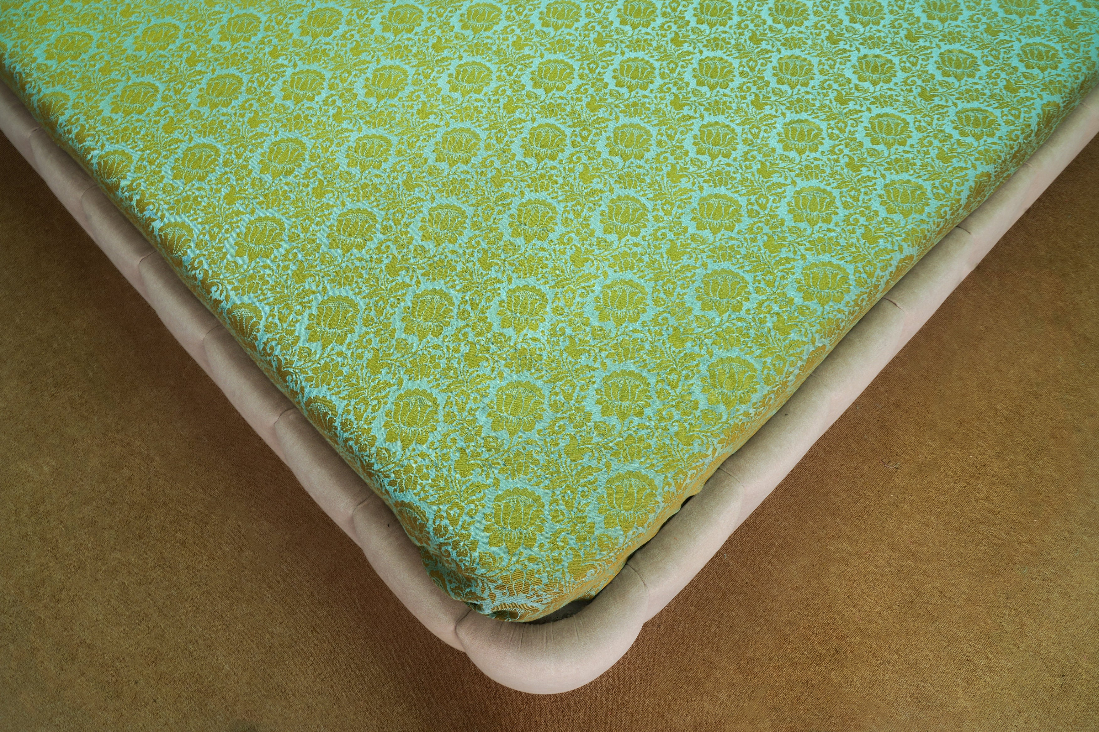 Himroo Sapphire Bedsheet - The Amber Meadow