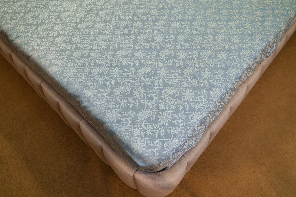 Himroo Staplon Bedsheet - The Silver Sage