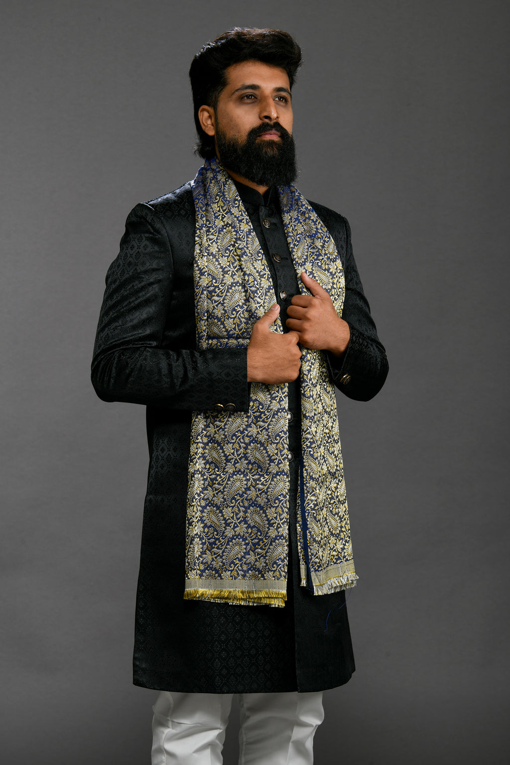 Himroo Shawl - The Regal Horizon