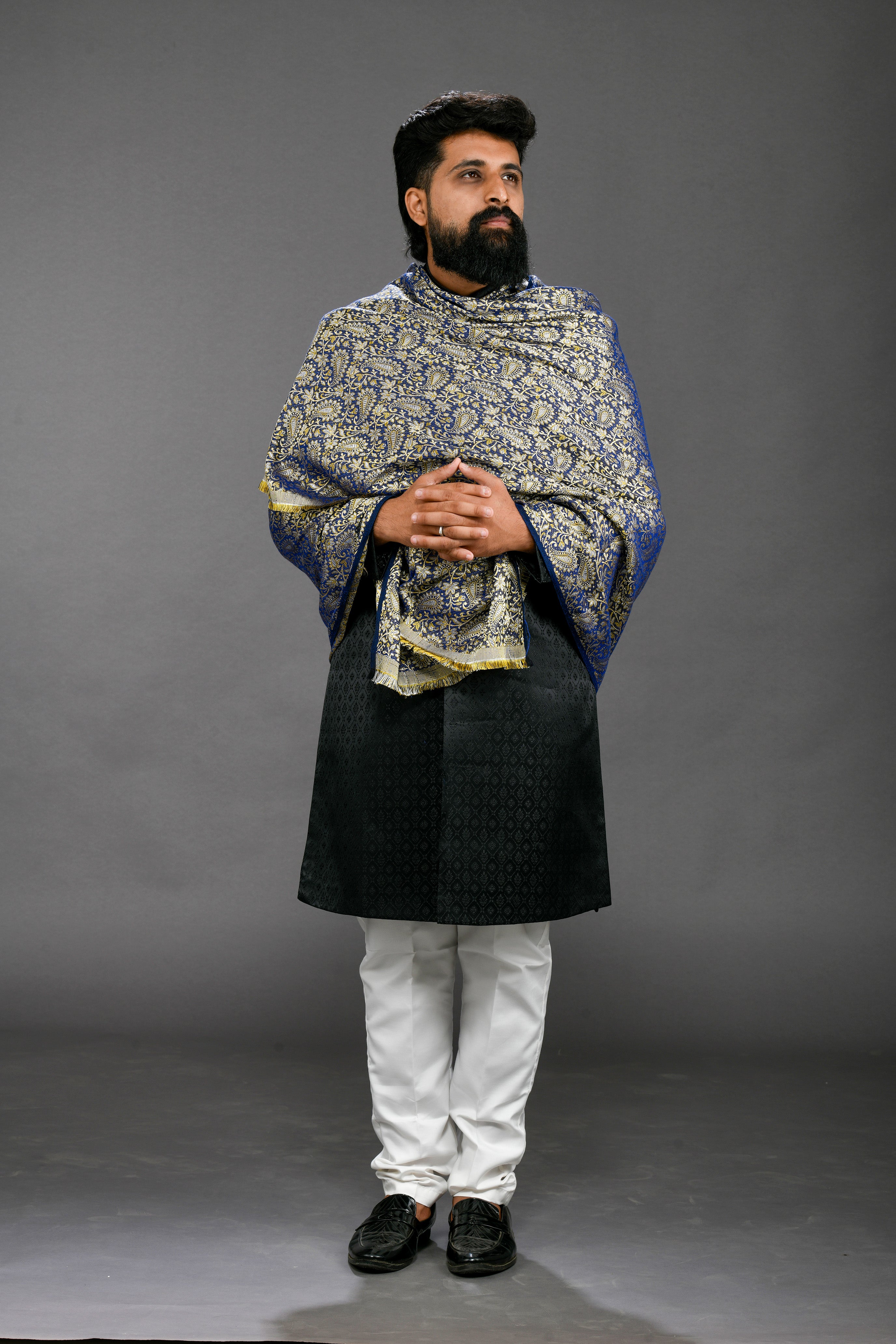 Himroo Shawl - The Regal Horizon