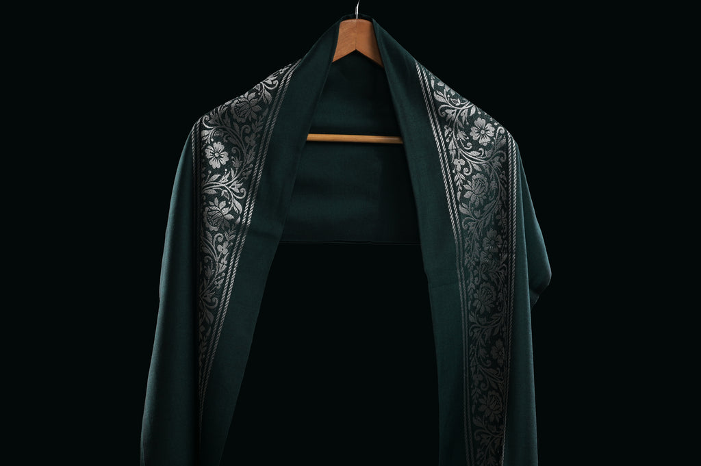 Himroo Novelty Dark Shawl - Th Emerald Aura