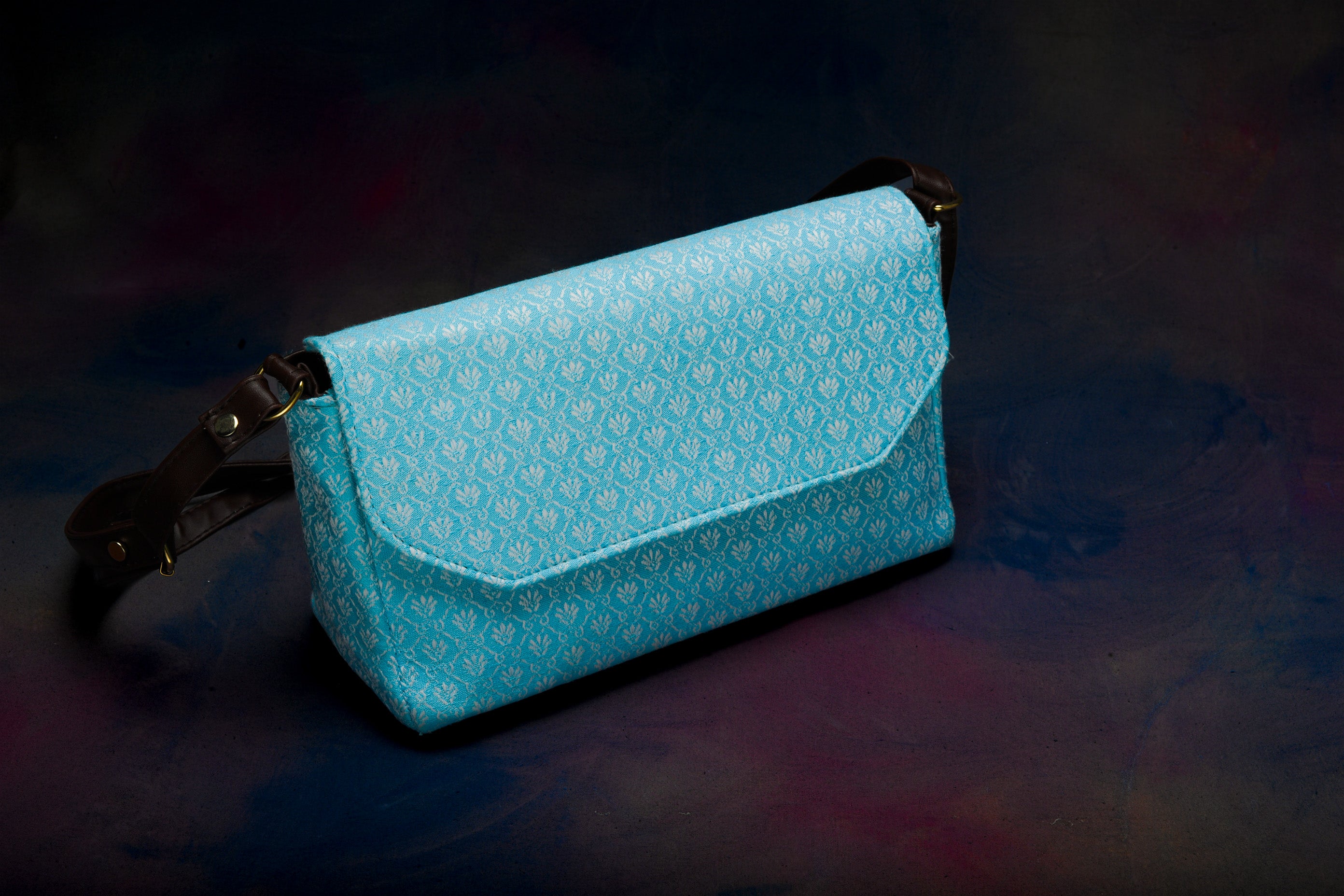 Himroo Handbag - The Azure Dream