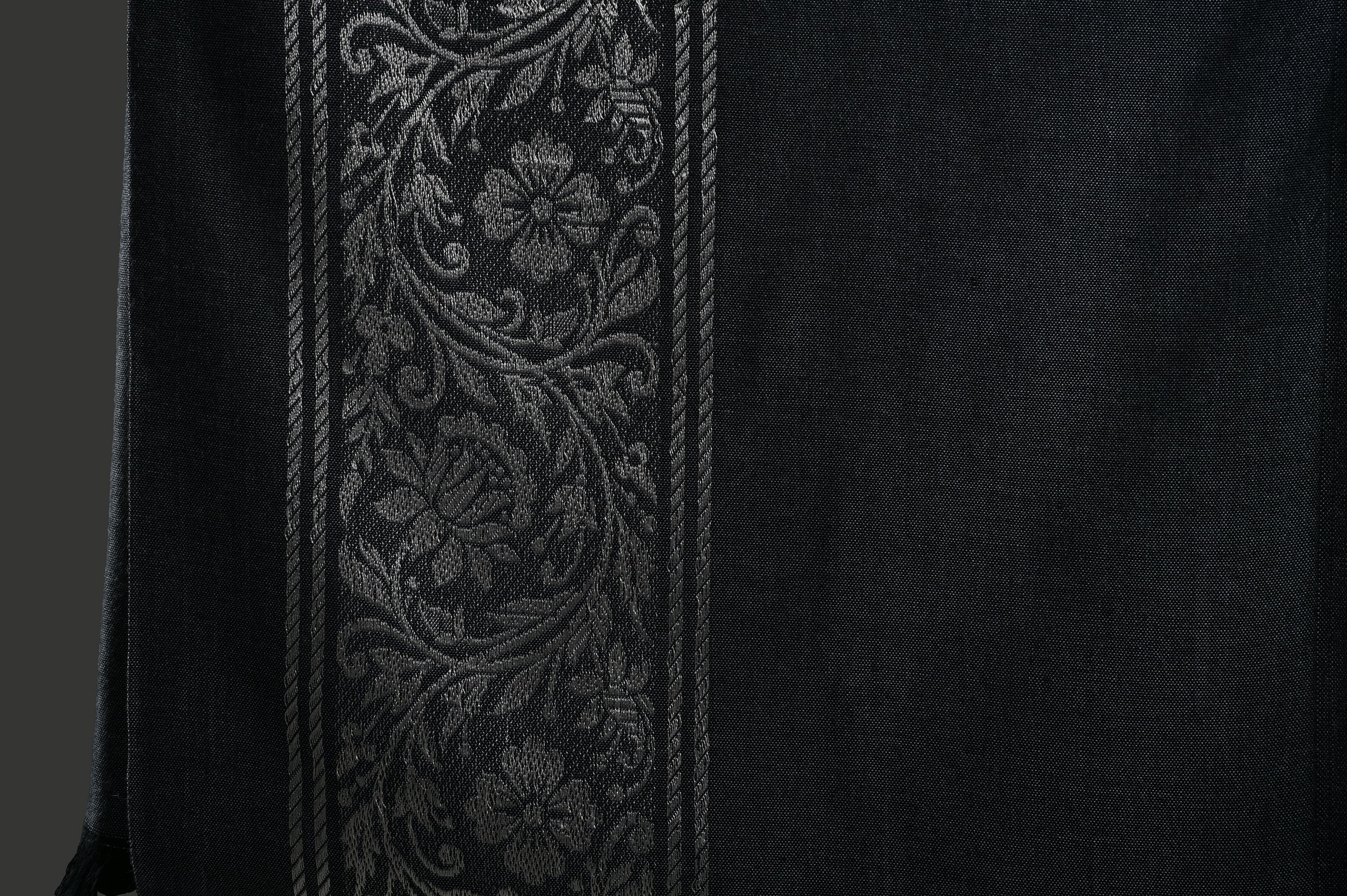 Himroo Novelty Dark Shawl - The Silver Ash