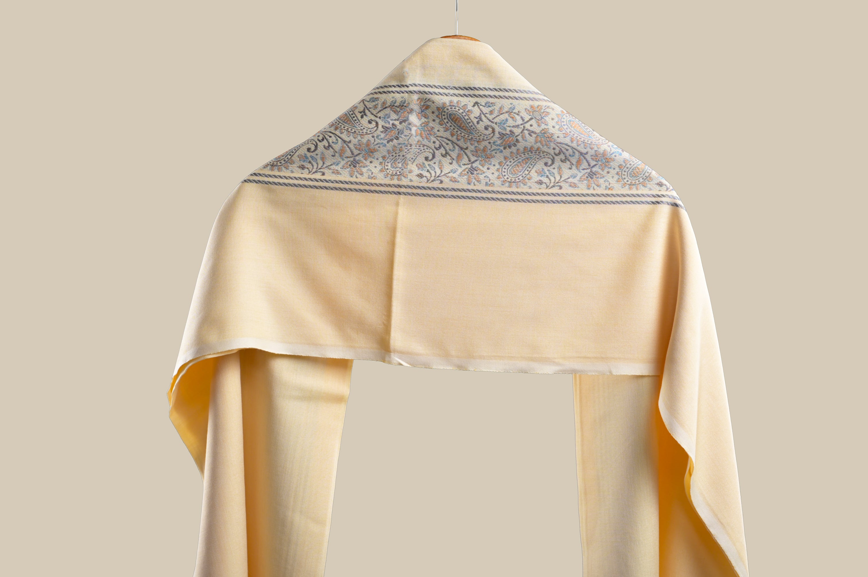 Himroo Novelty Light Shawl - The Cream Dusk