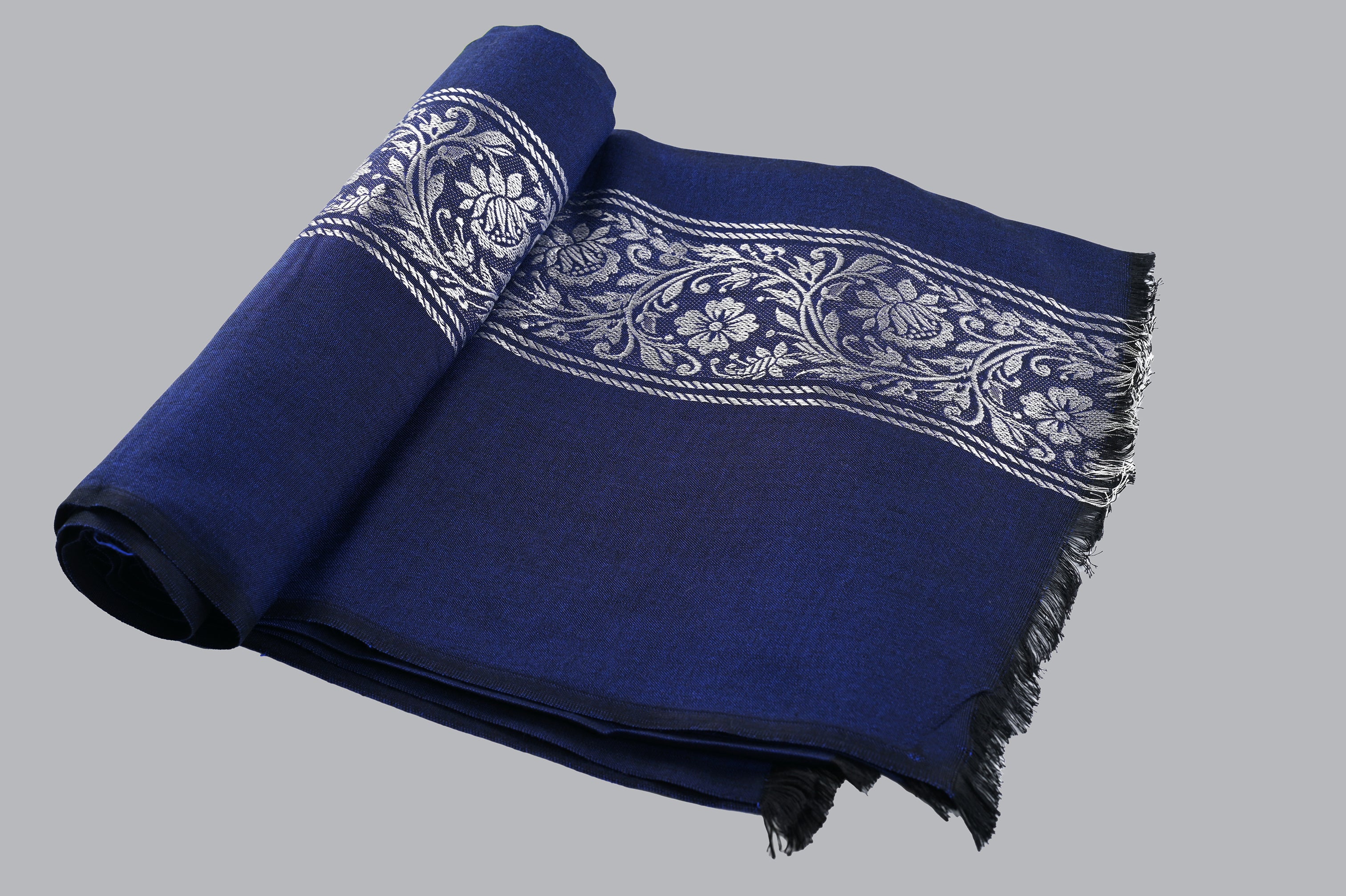 Himroo Novelty Dark Shawl - The Midnight Royal