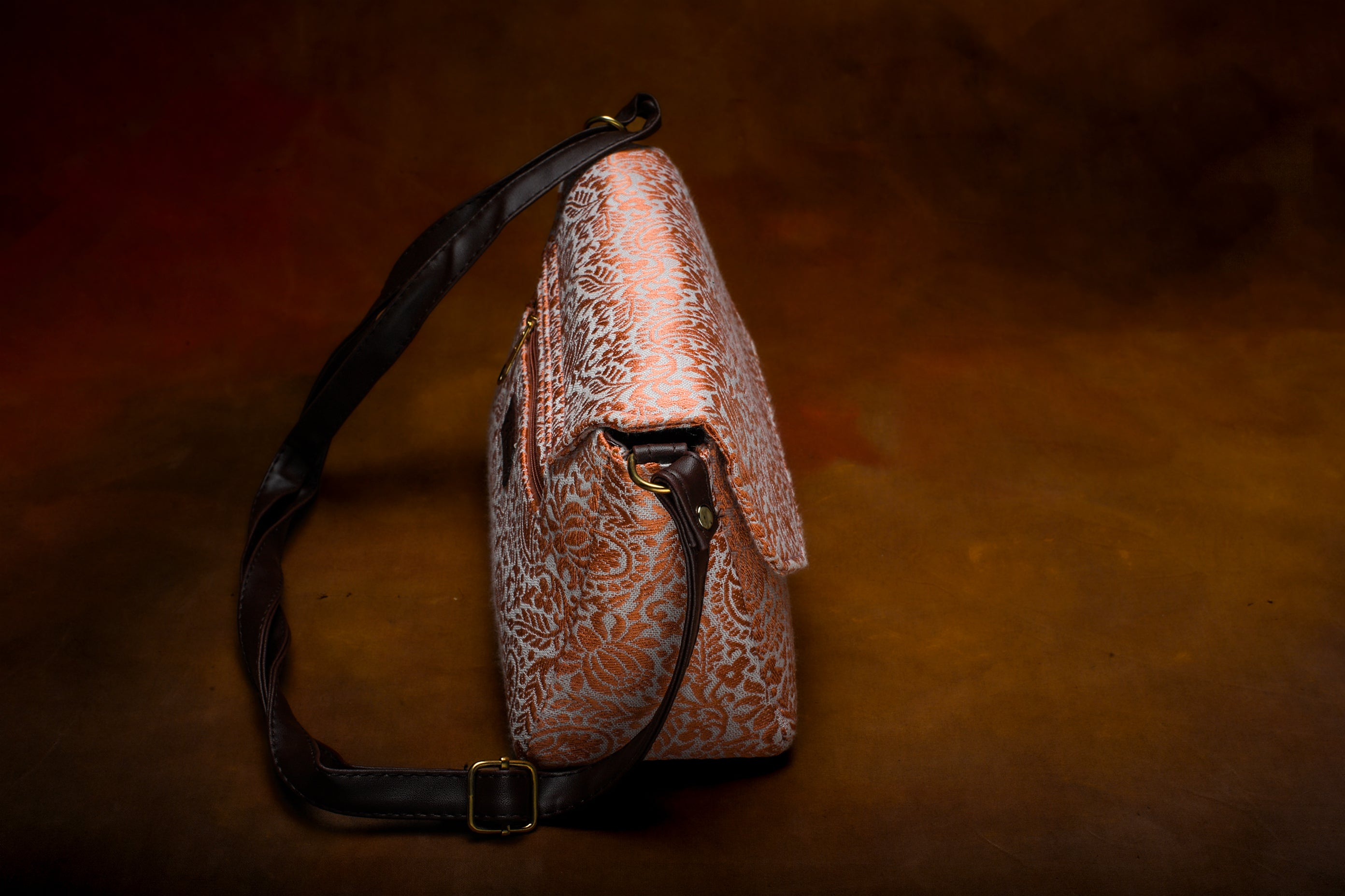 Himroo Handbag - The Amber Mist