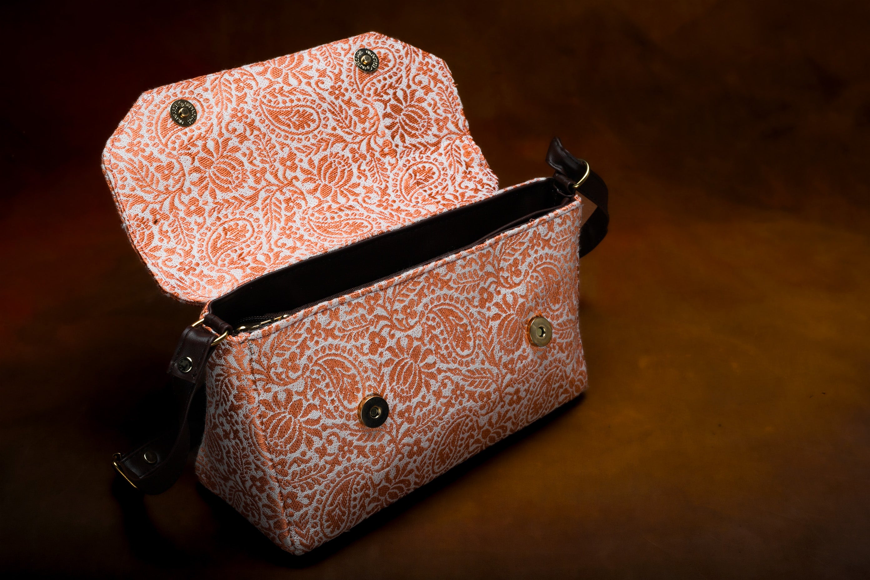 Himroo Handbag - The Amber Mist
