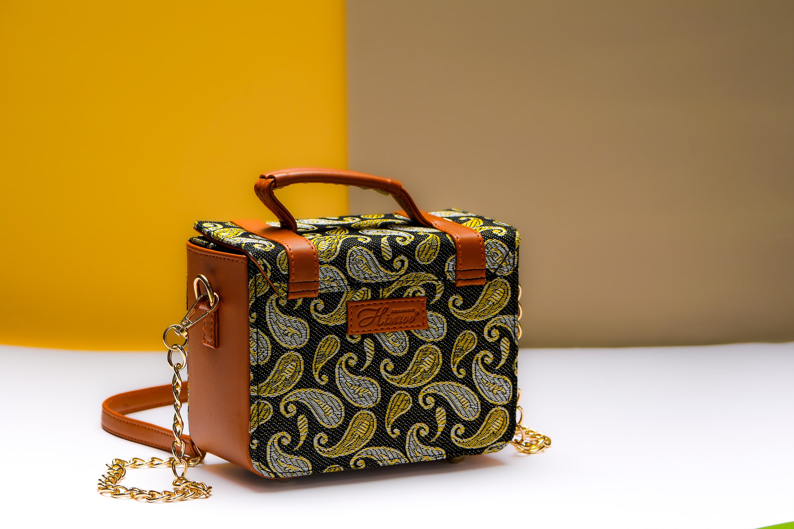 Himroo Handbag - The Noir Bloom