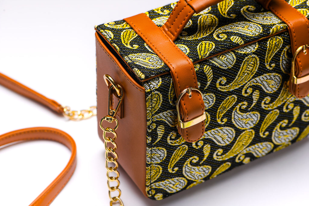 Himroo Handbag - The Noir Bloom