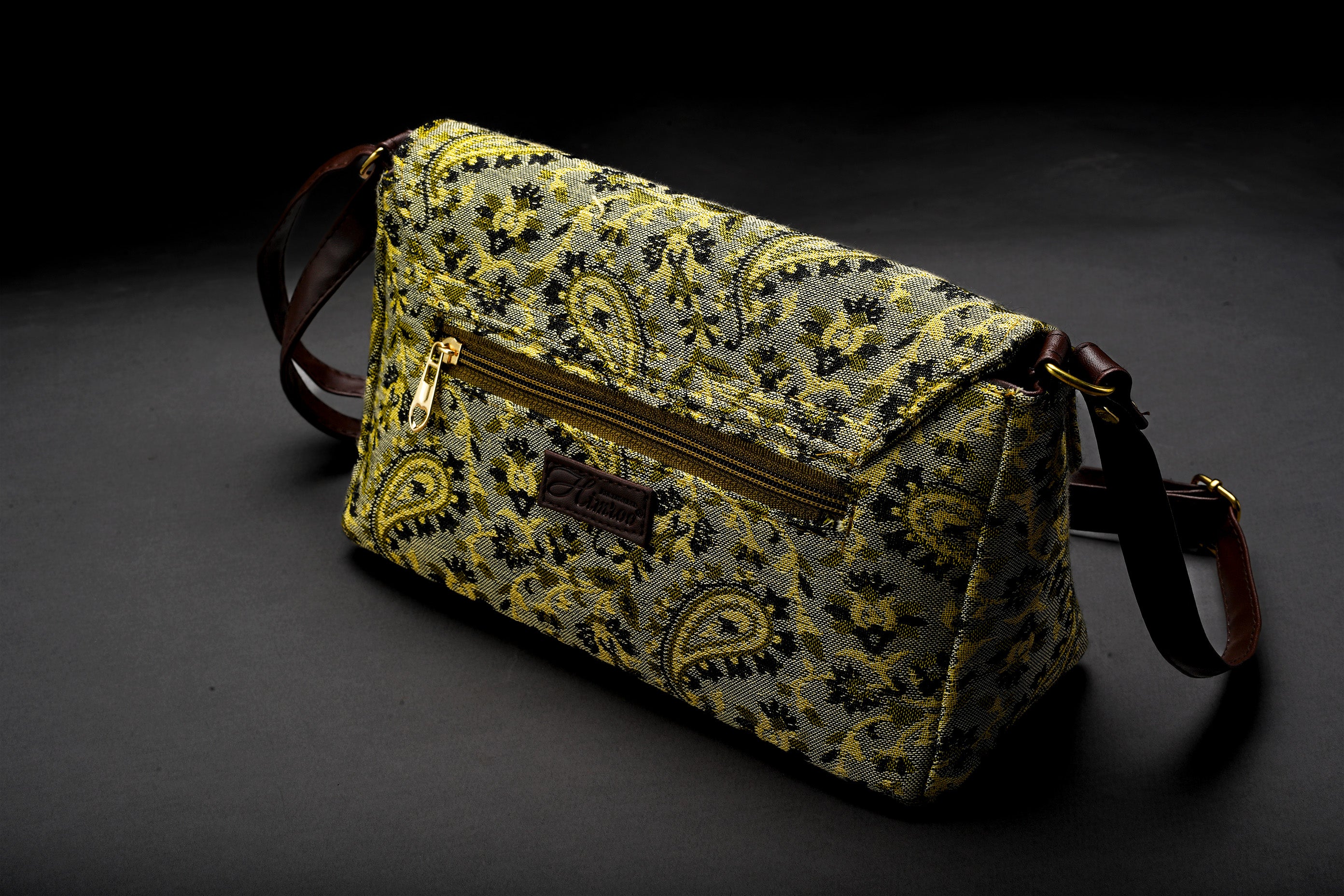 Himroo Handbag - The Golden Noir