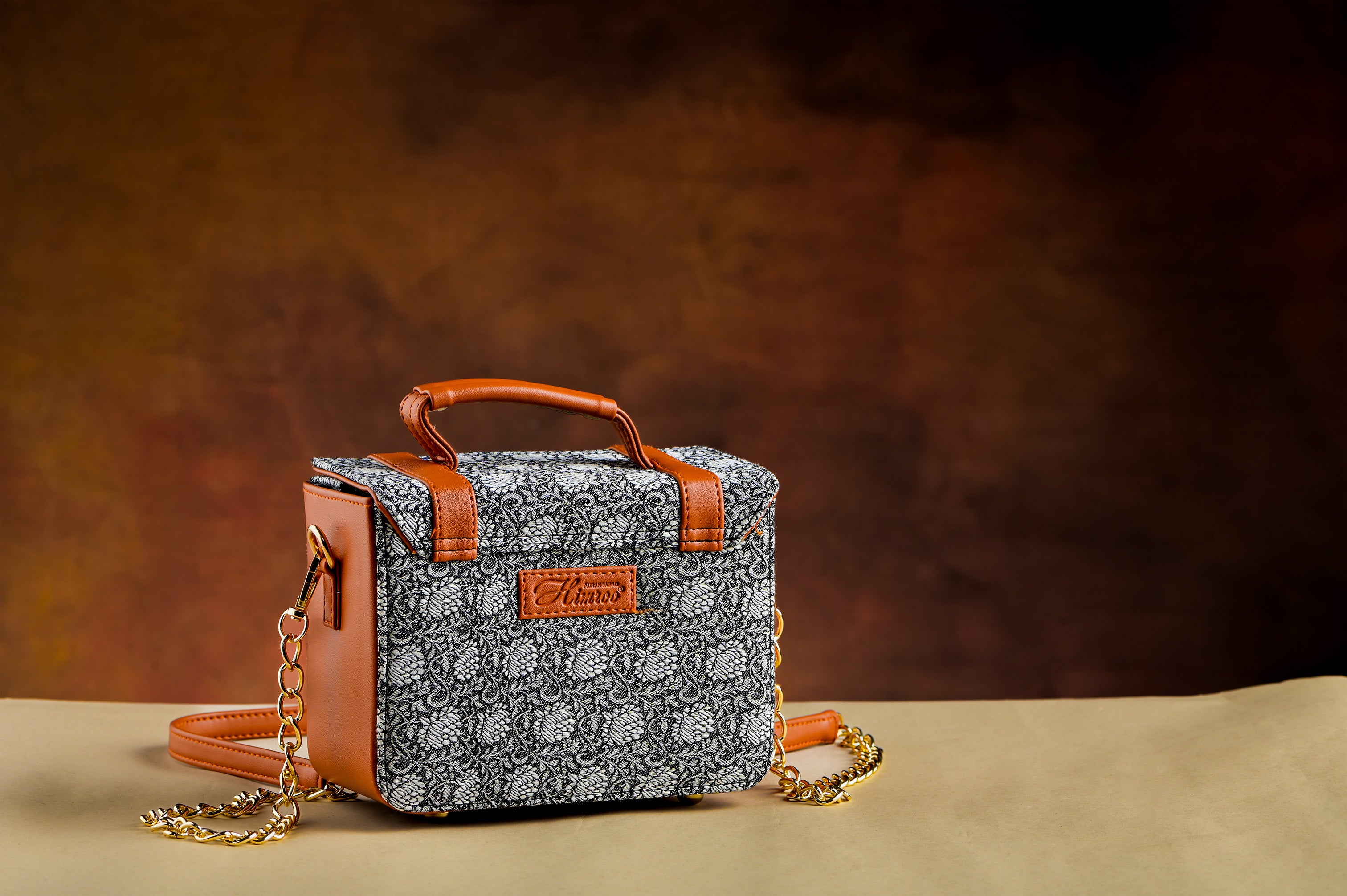 Himroo Handbag - The Silver Dusk