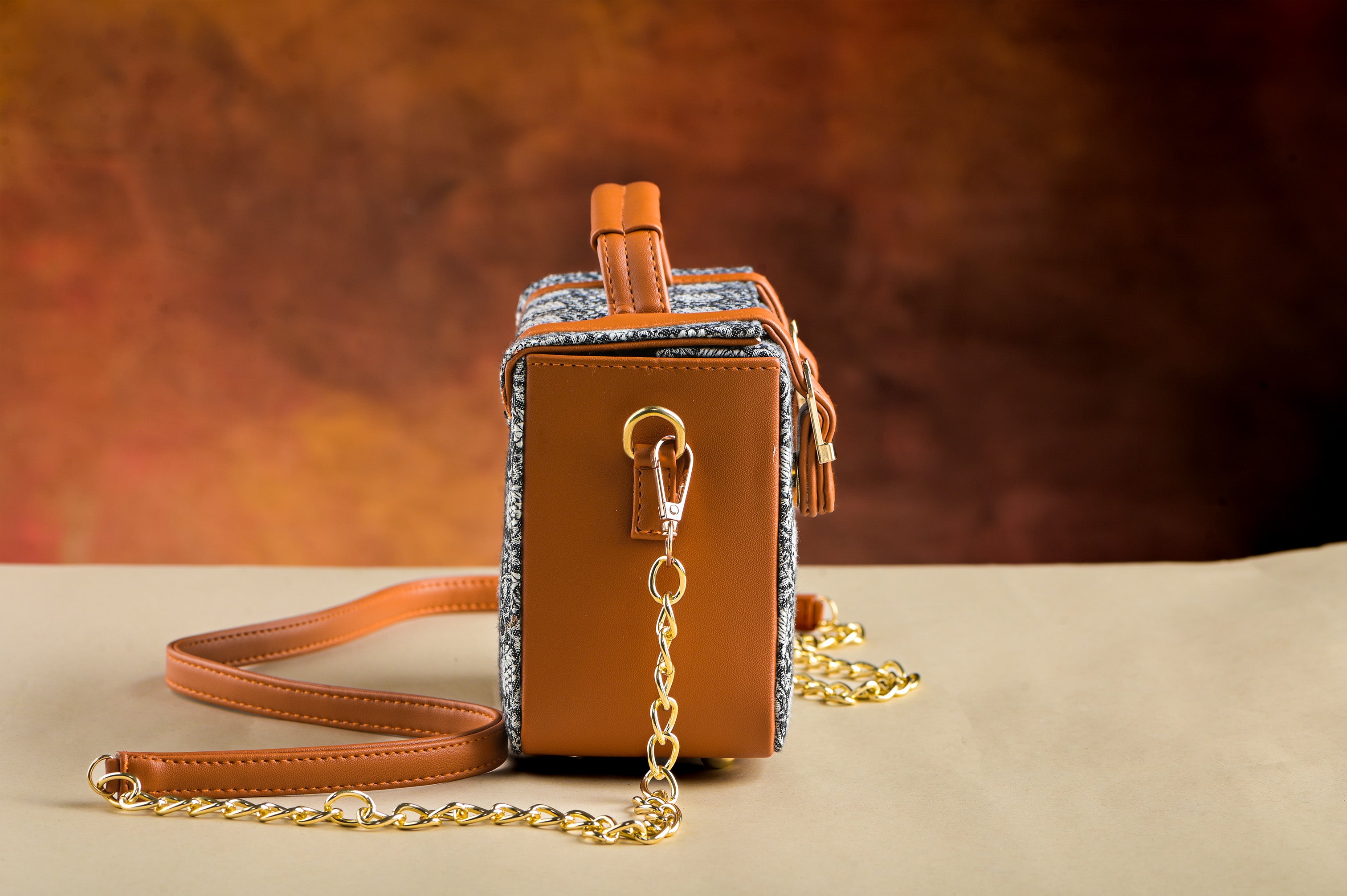 Himroo Handbag - The Silver Dusk