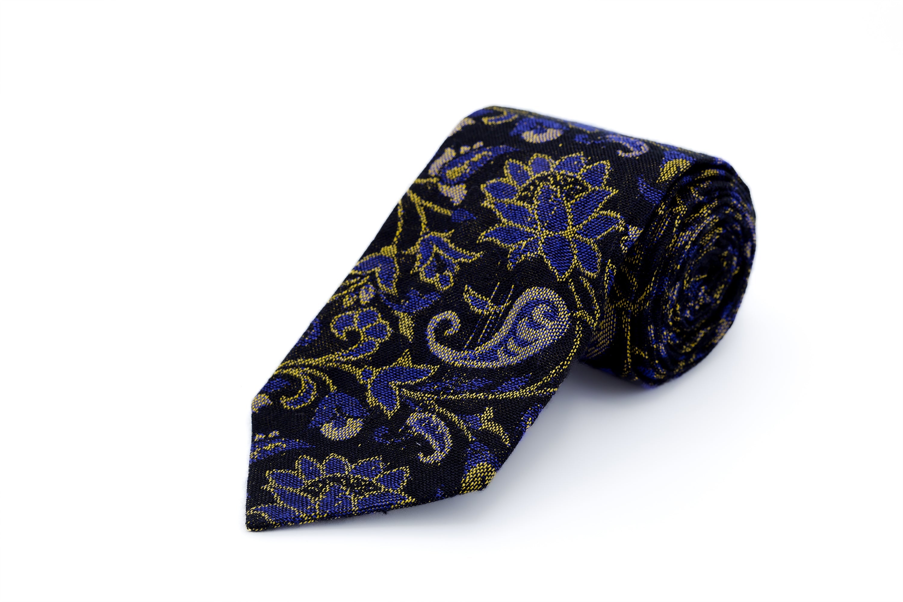 Himroo Tie - The Midnight Majesty