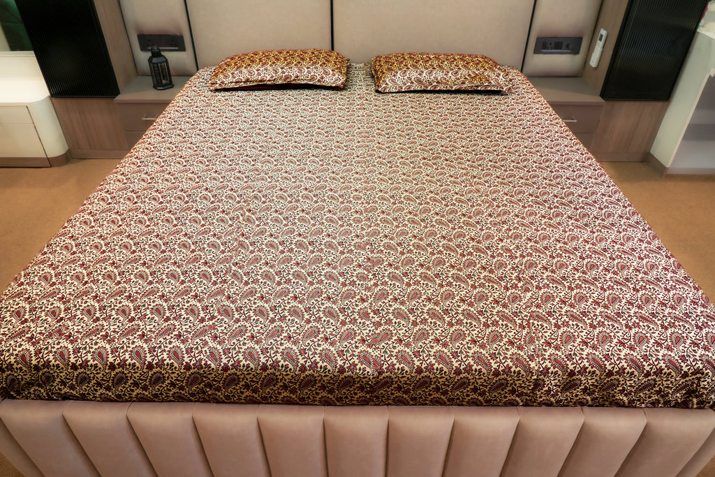 Himroo Mishroo Bedsheet - The Crimson Bloom