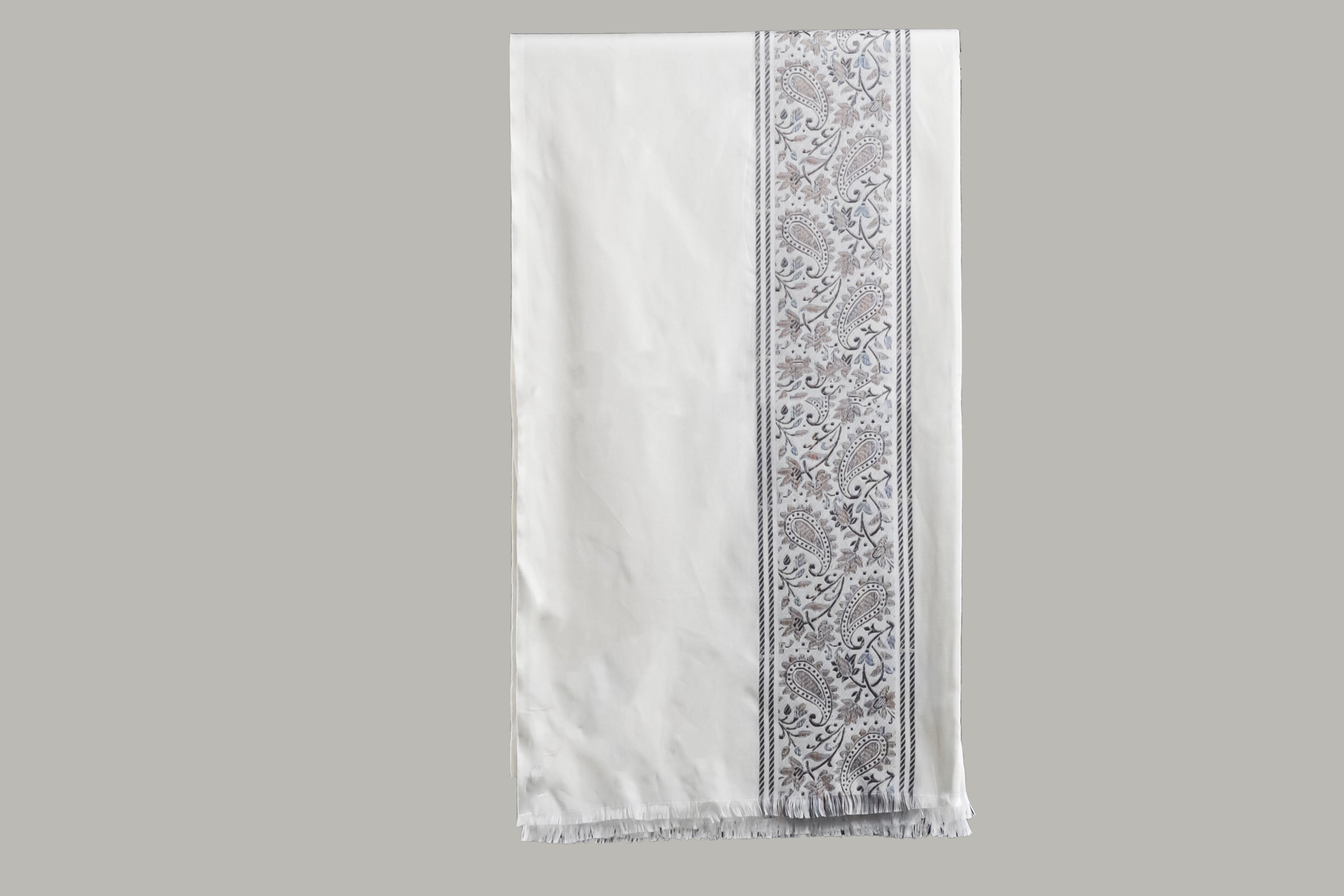 Himroo Novelty Light Shawl - The Ivory Whisper