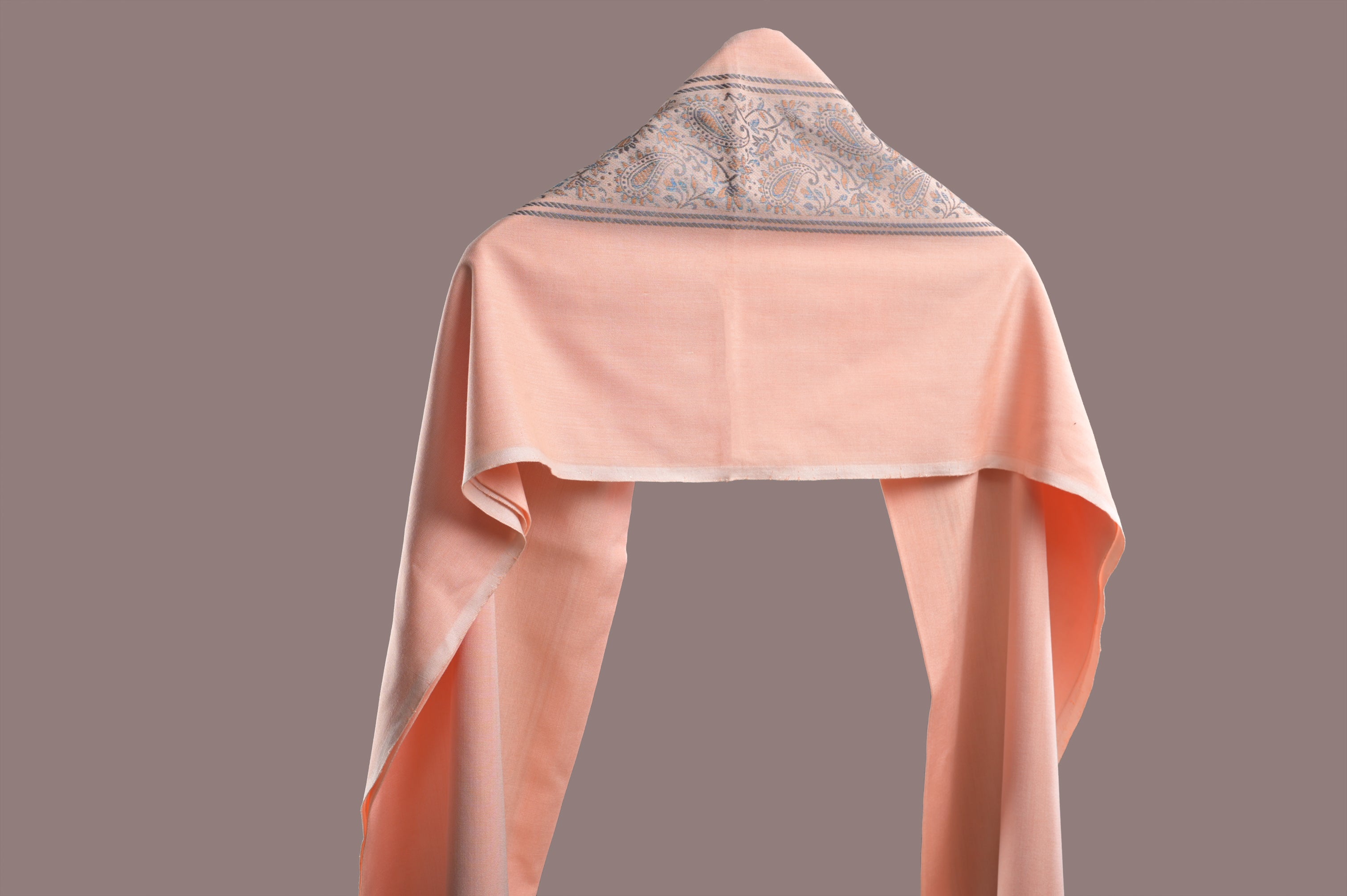 Himroo Novelty Light Shawl - The Peach Bloom
